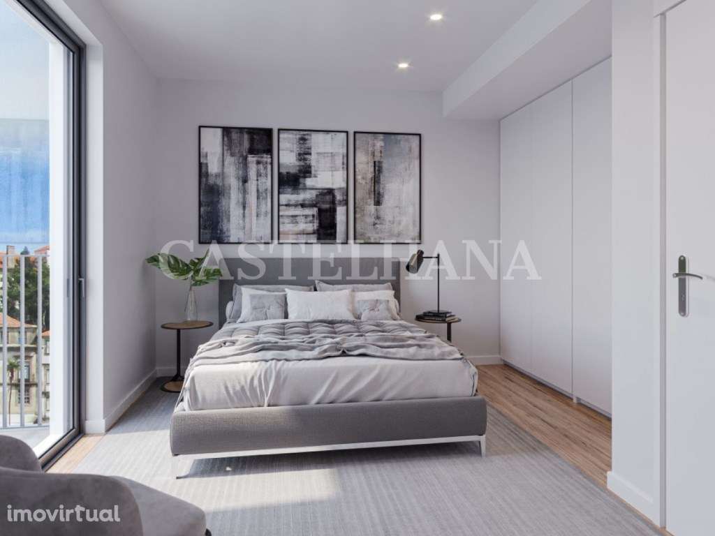 Apartamento T1 duplex com terraço e garagem junto ao Jardim do Morro - Grande imagem: 2/35