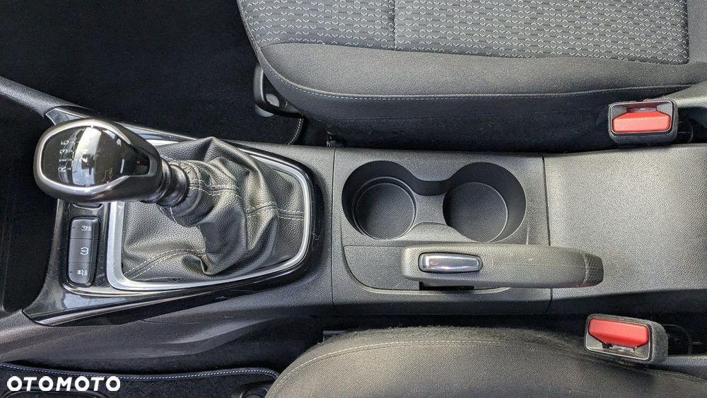 Opel Crossland X - 33