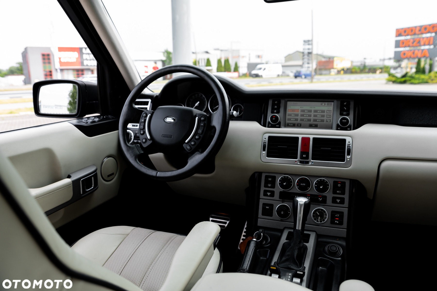 Land Rover Range Rover V8 Supercharged - 28