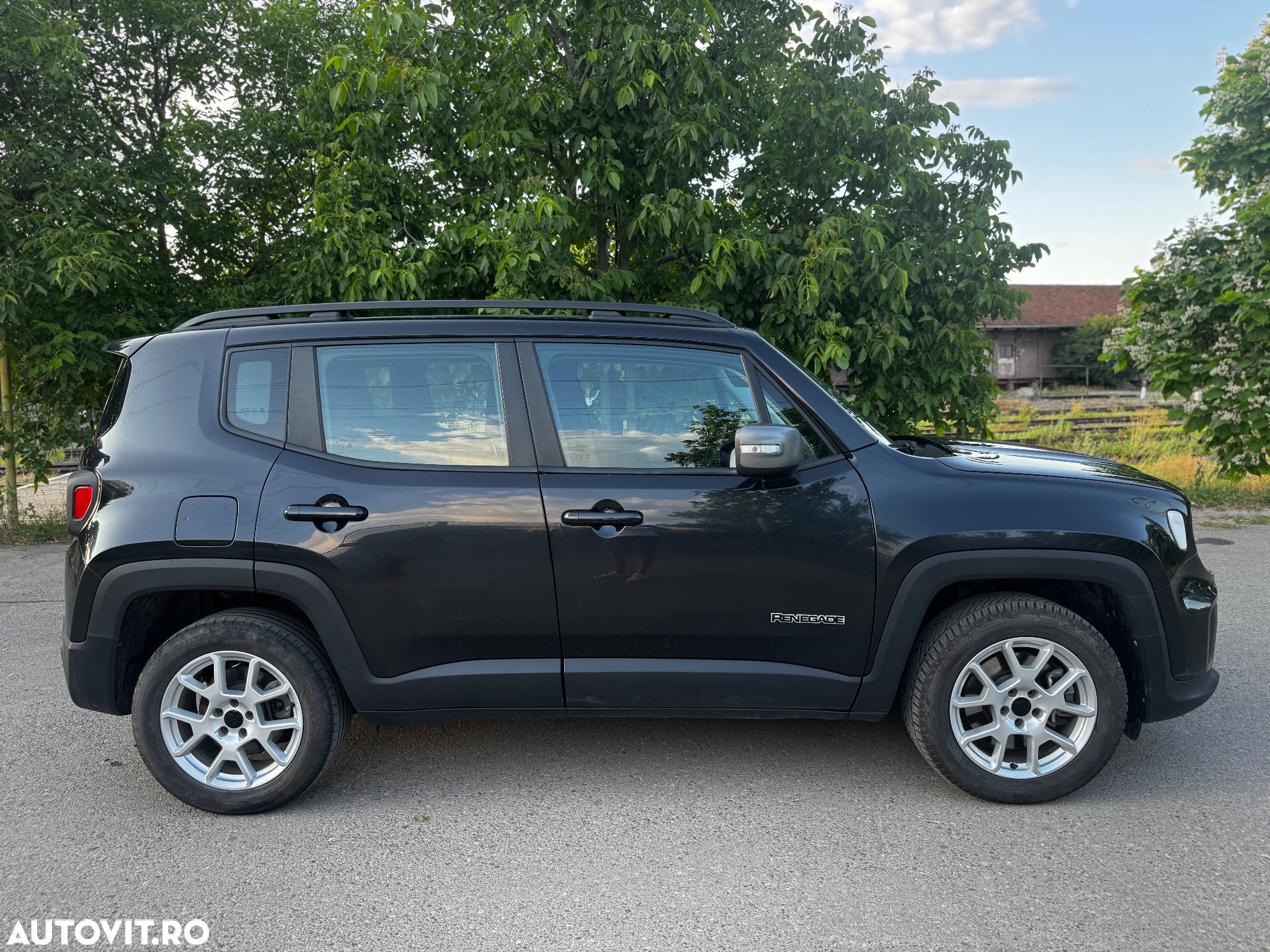 Jeep Renegade - 26