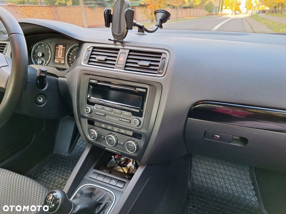 Volkswagen Jetta 1.4 TSI Comfortline - 11