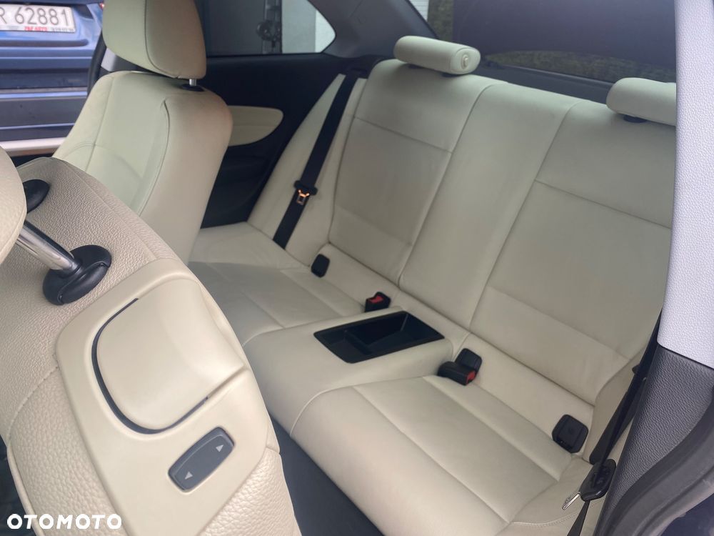 BMW Seria 1 - 25