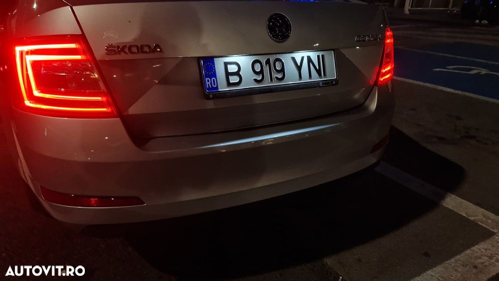 Skoda Octavia 1.4 TSI ELEGANCE - 35