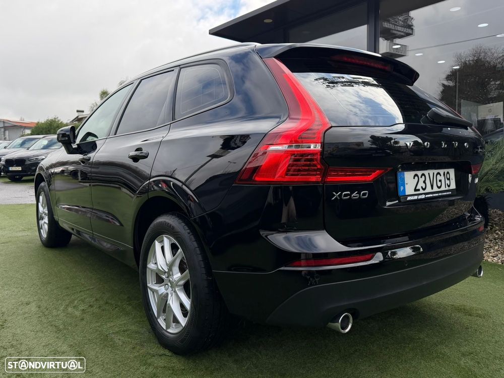 Volvo XC 60 2.0 D4 Momentum Geartronic - 11