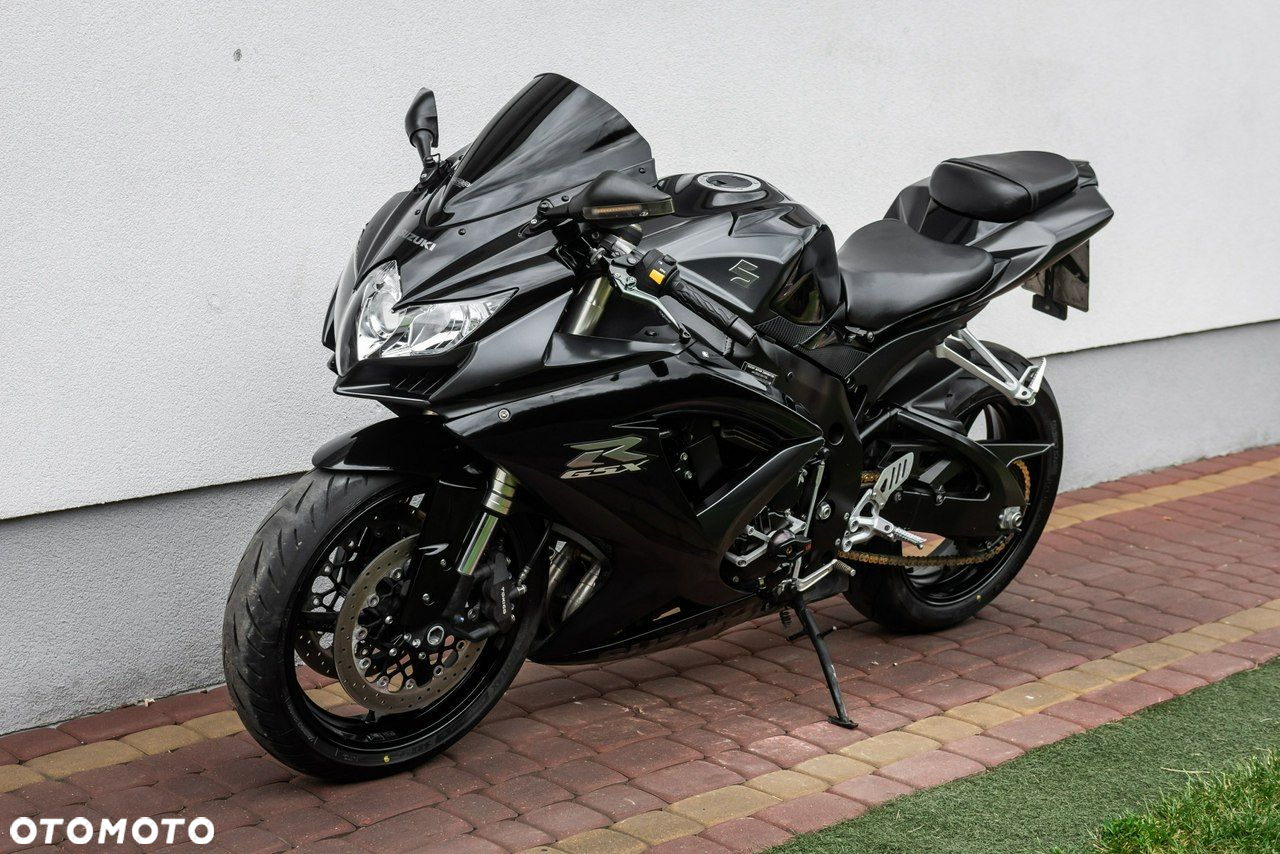 Suzuki GSX-R - 7