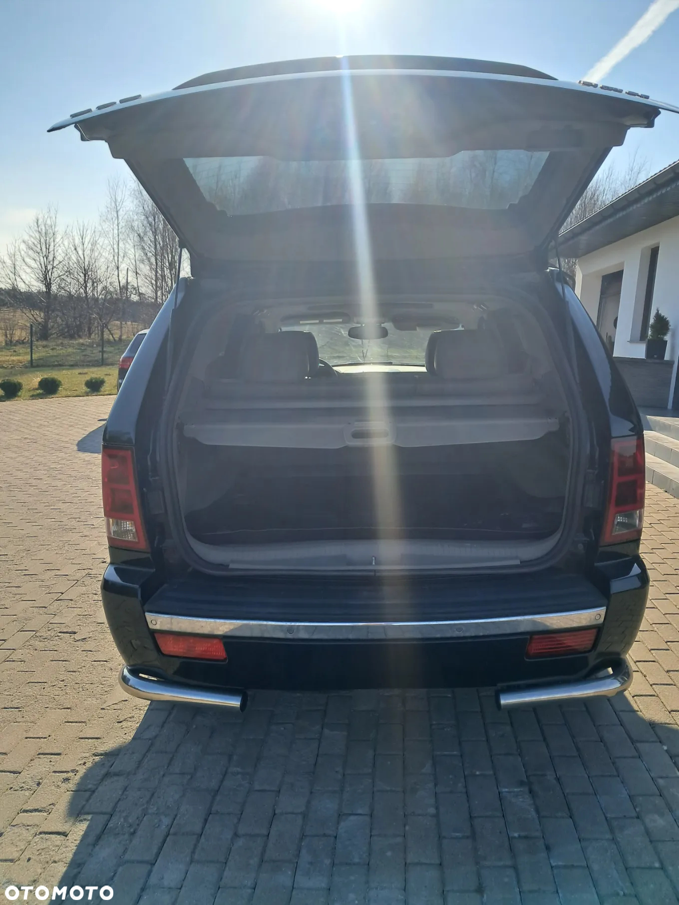 Jeep Grand Cherokee - 11