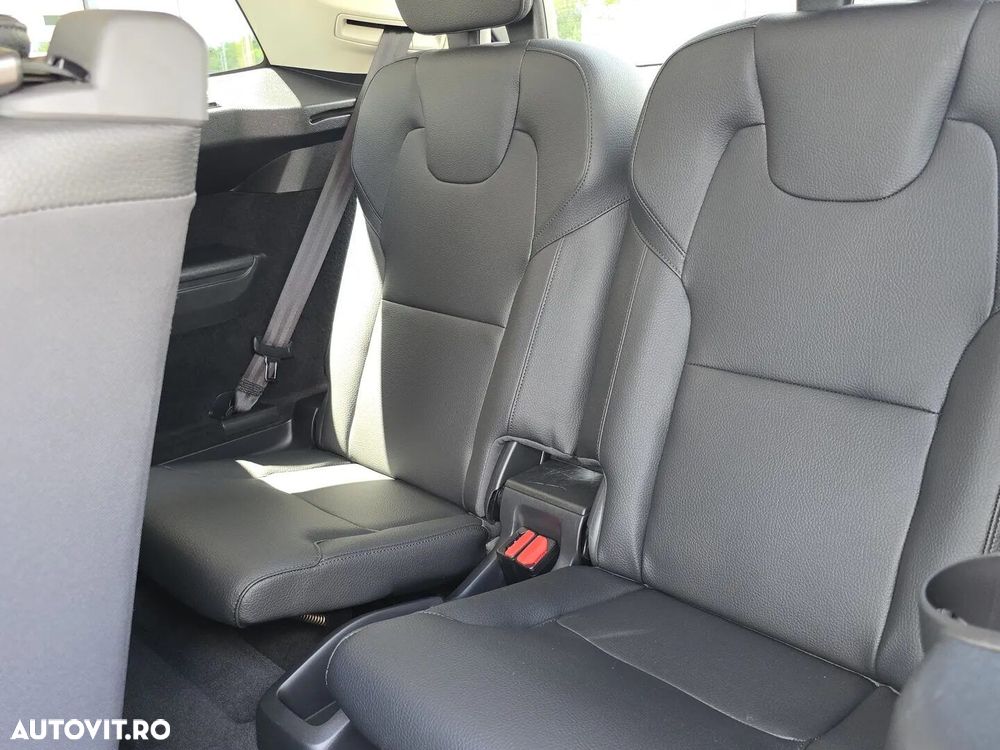 Volvo XC 90 B5 MHEV AWD 7 locuri Momentum Pro - 17