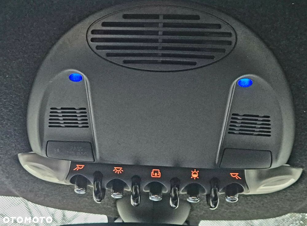 MINI Cooper 50 Camden - 19