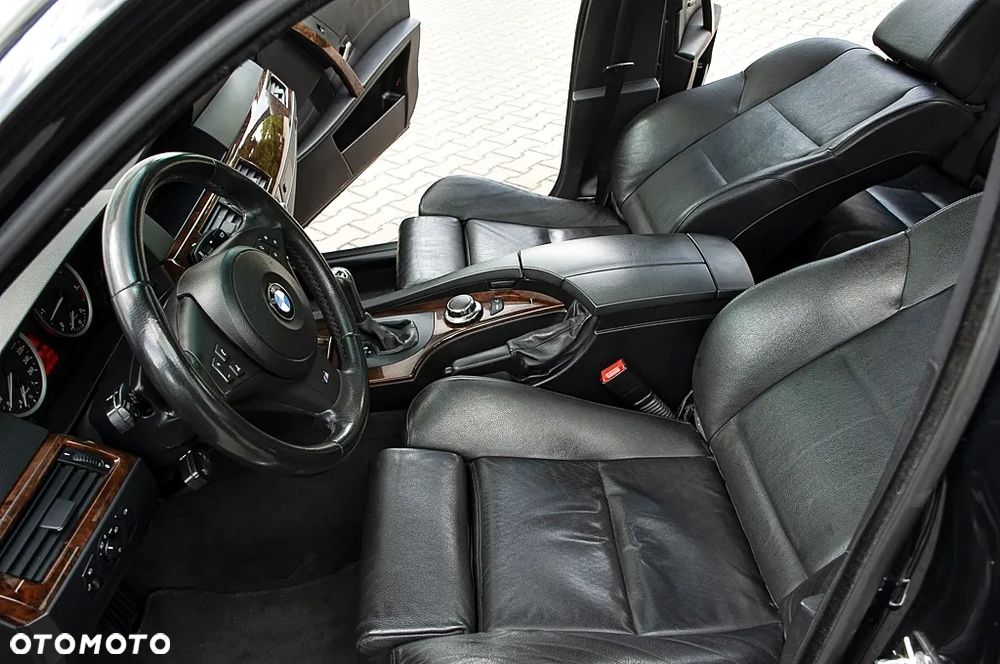 BMW Seria 5 530d - 23