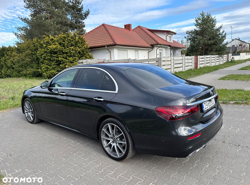 Mercedes-Benz Klasa E 200 4-Matic AMG - 8