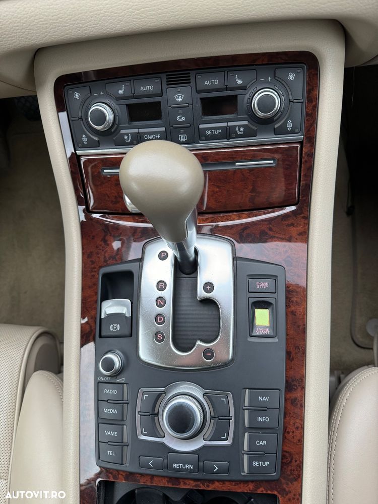 Audi A8 3.0 TDI DPF quattro Tip - 15