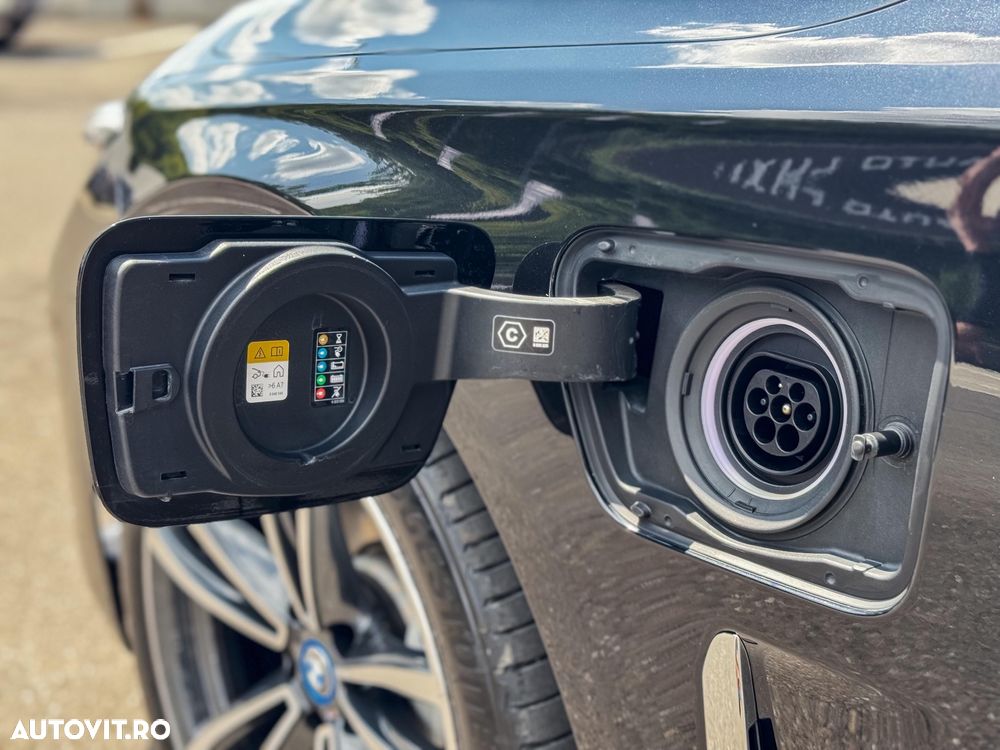 BMW Seria 7 745Le xDrive AT PHEV - 39
