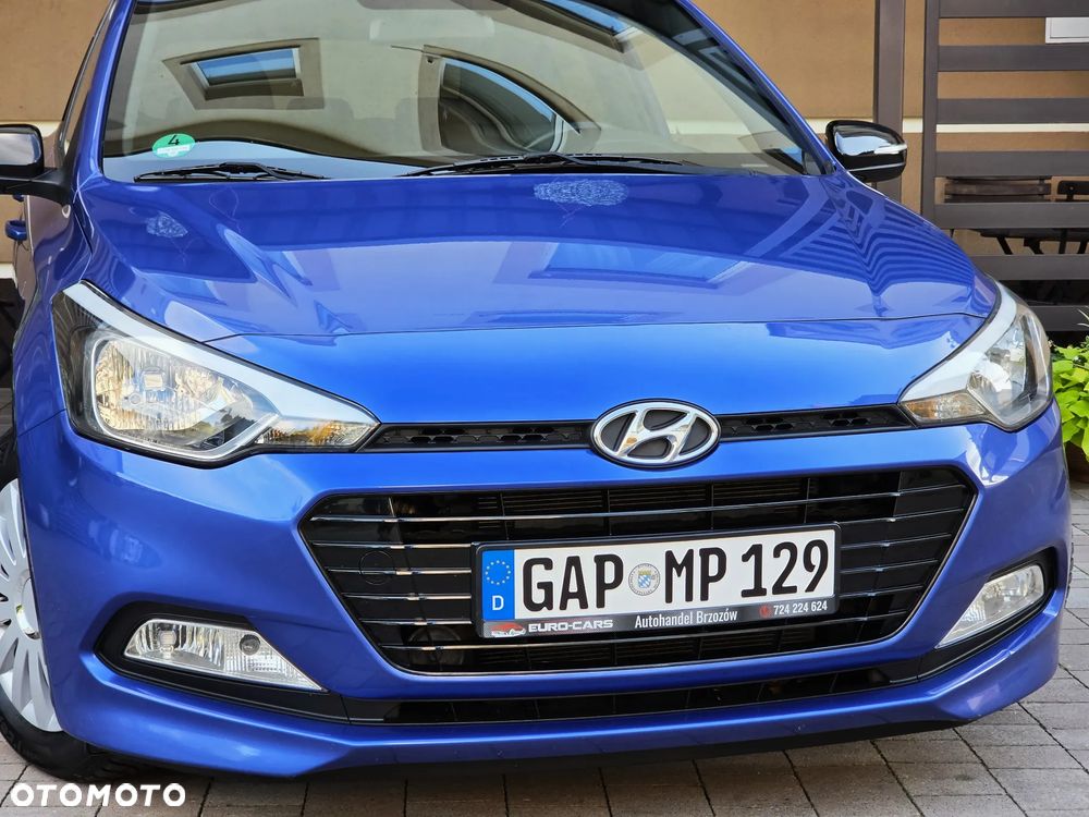 Hyundai i20 1.2 Passion - 12