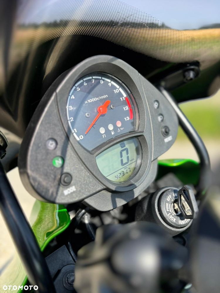 Kawasaki ER - 10