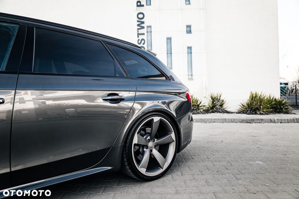 Audi RS4 Avant Avant S tronic - 2