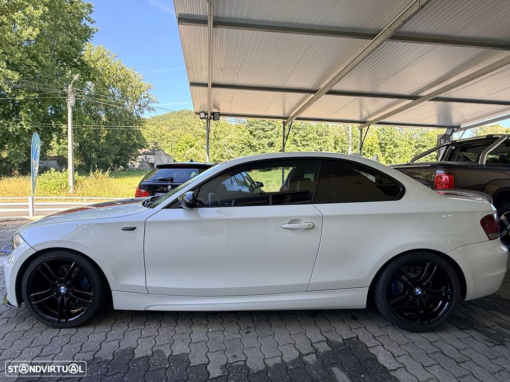 BMW 120 d Aut. Limited Edition Lifestyle c/ M Sport Pack - 21