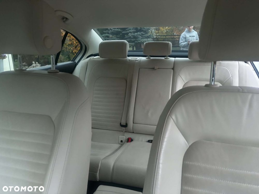 Volkswagen Passat 2.0 TDI Bi-Turbo BMT 4Mot Highline DSG - 8