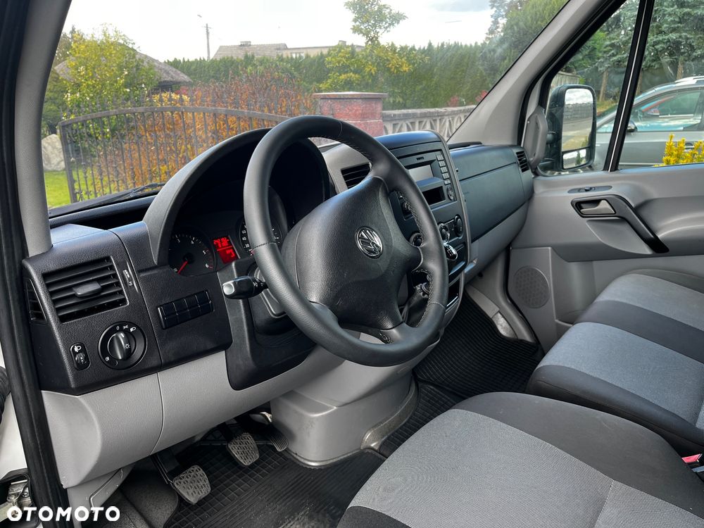 Volkswagen Crafter - 11