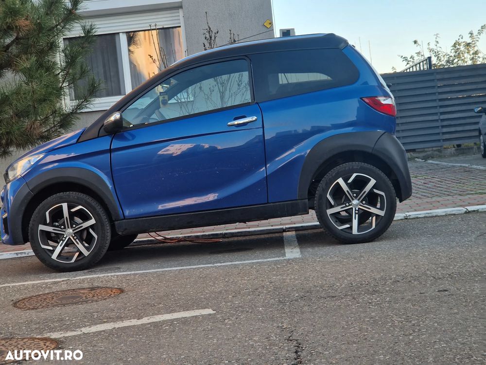 Aixam Crossline - 32