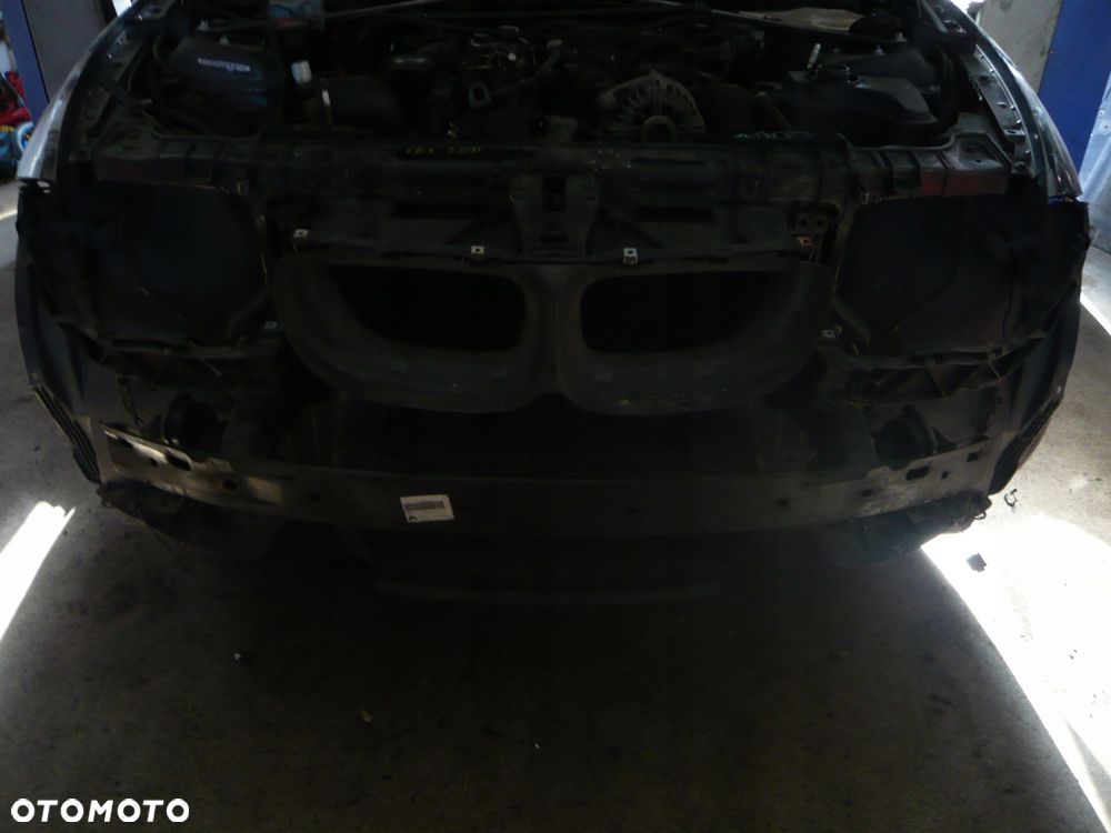 pas przedni komplet chłodnic wzmocnienie bmw serii 1 e81 2.0d - 1