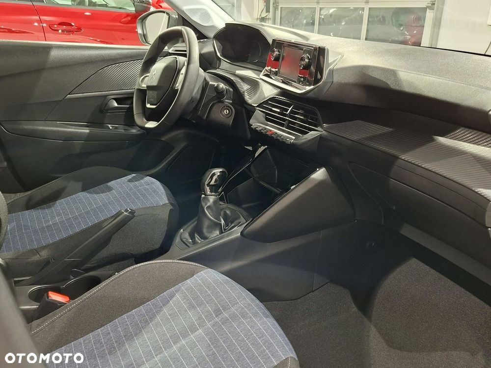 Peugeot 208 - 9