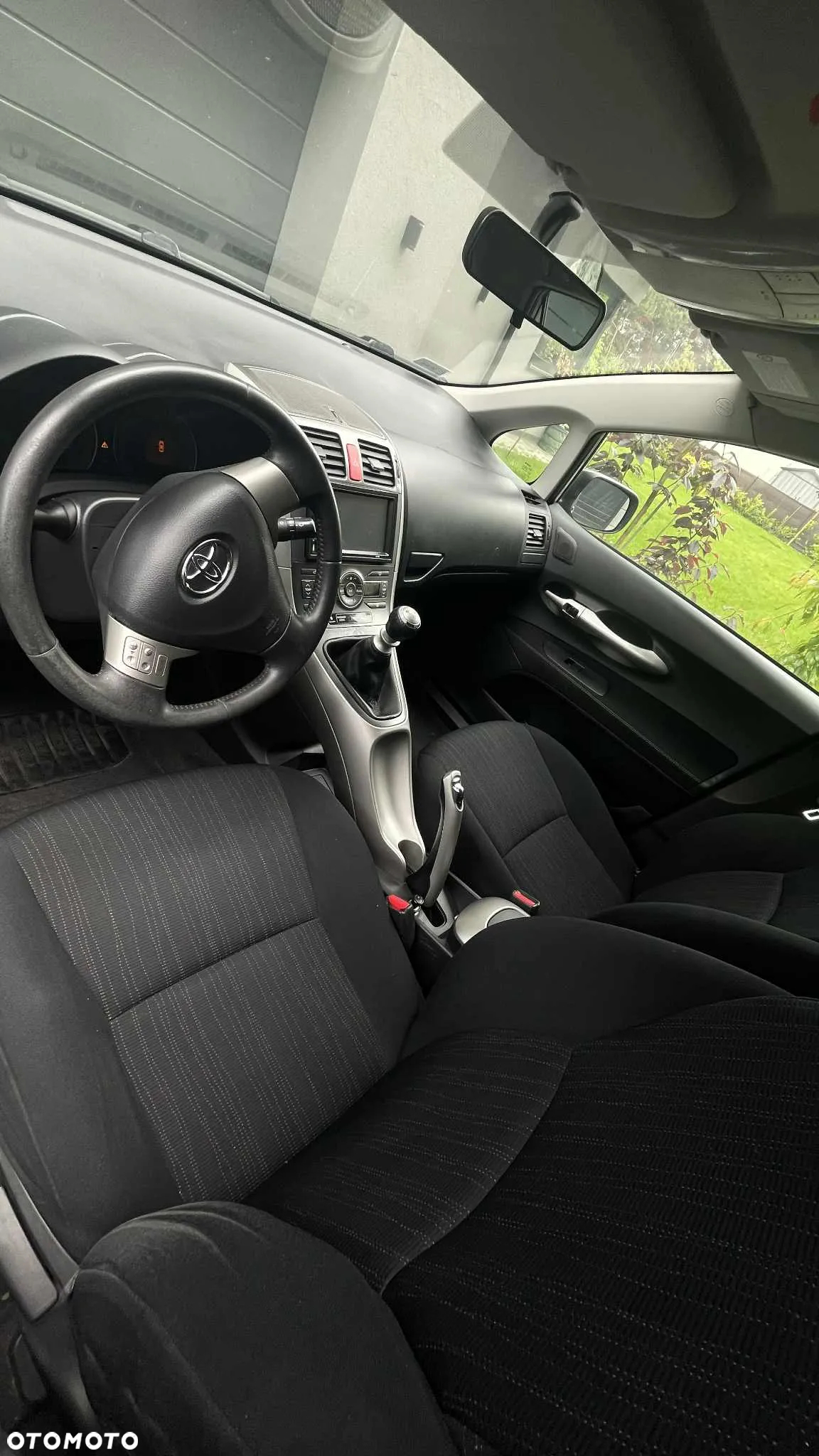 Toyota Auris - 15