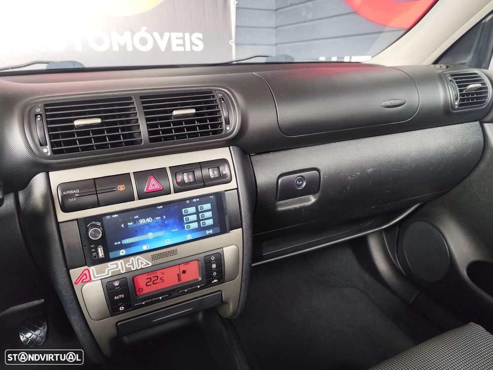 SEAT Leon 1.9 TDI FR - 17