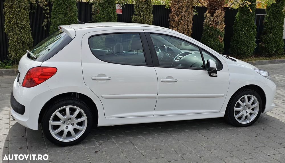 Peugeot 207 - 19