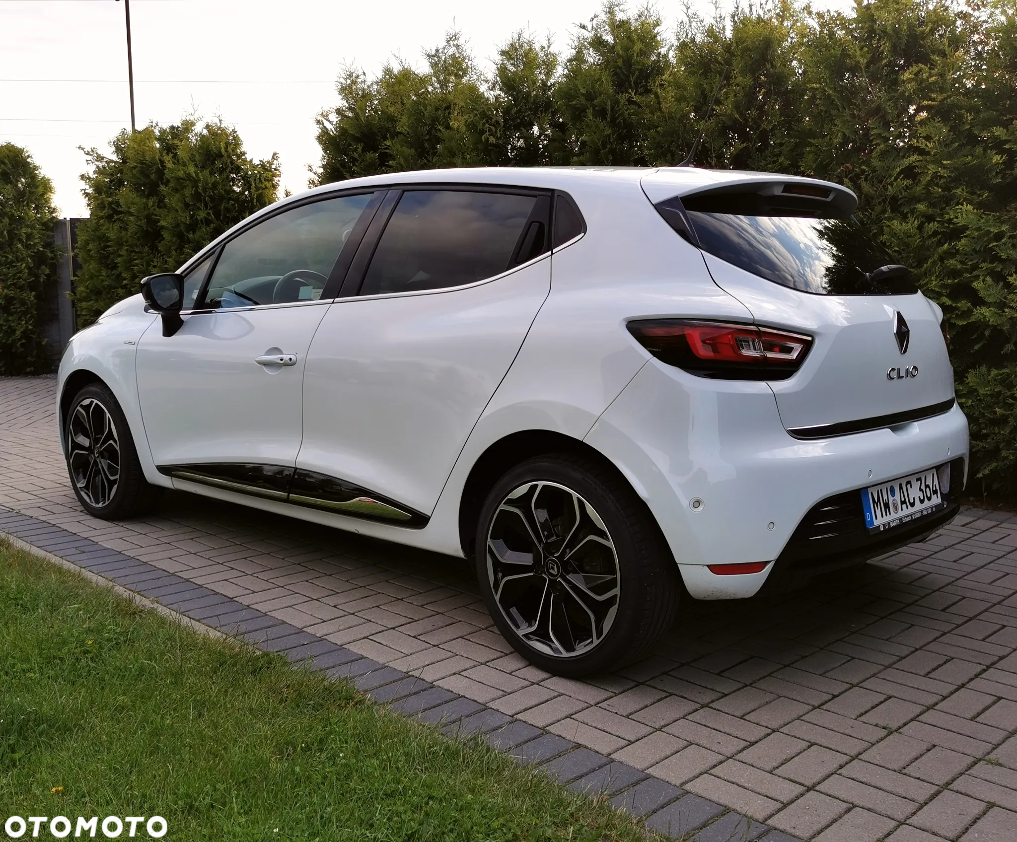 Renault Clio (Energy) TCe 90 Bose Edition - 14