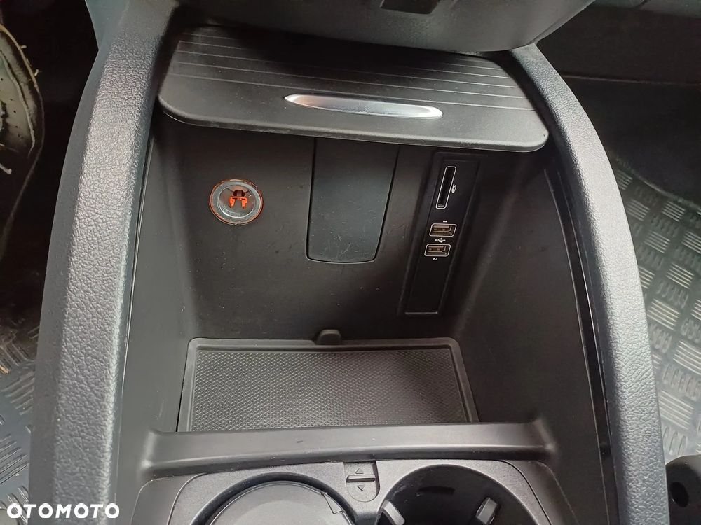 Mercedes-Benz Klasa V 300 d Extralang 9G-TRONIC Avantgarde - 19