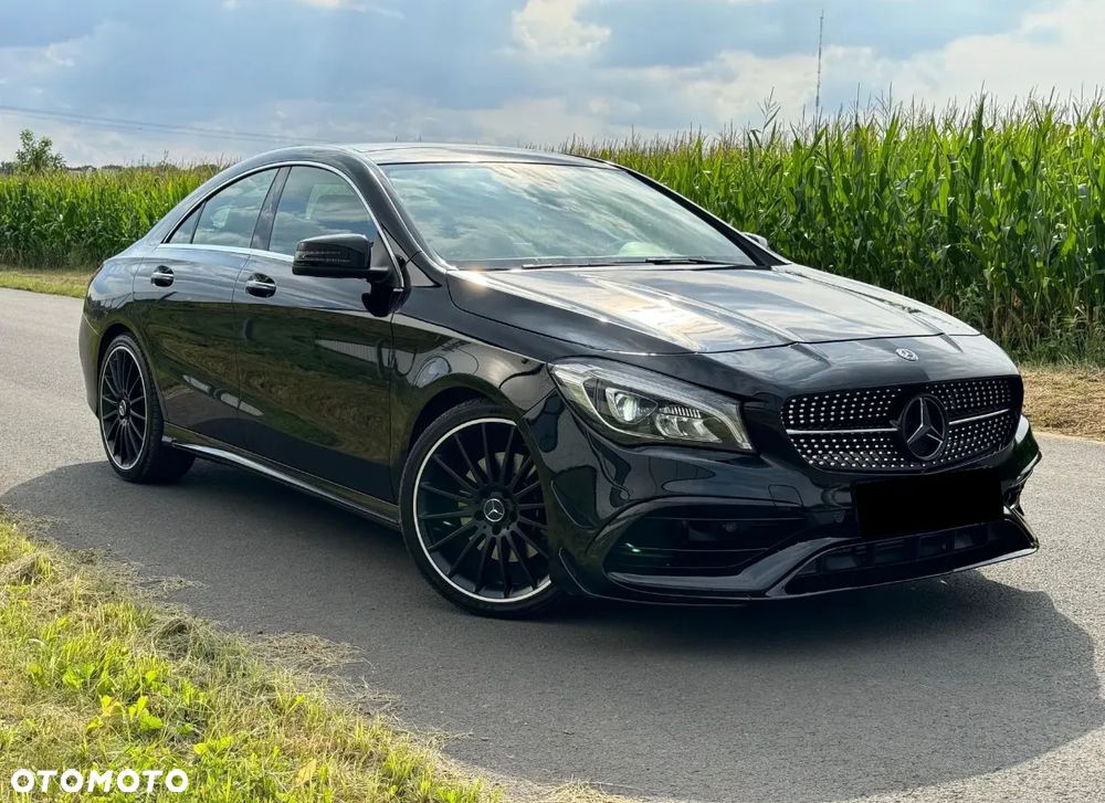 Mercedes-Benz CLA 250 4-Matic AMG Line - 12