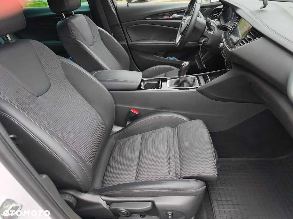 Opel Insignia Sports Tourer 1.6 Diesel Innovation - 16