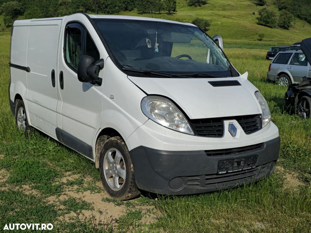Renault Trafic - 2