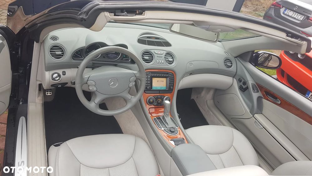 Mercedes-Benz SL 500 - 15