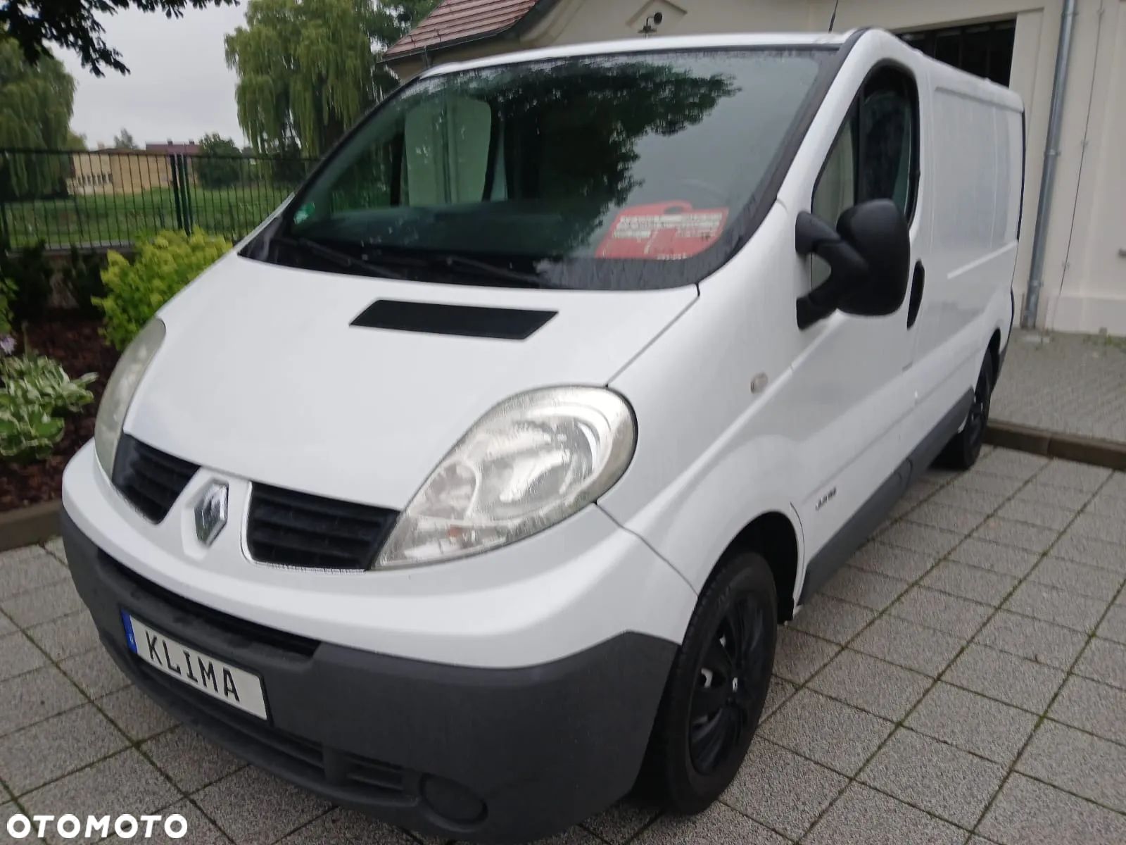 Renault TRAFIC - 1