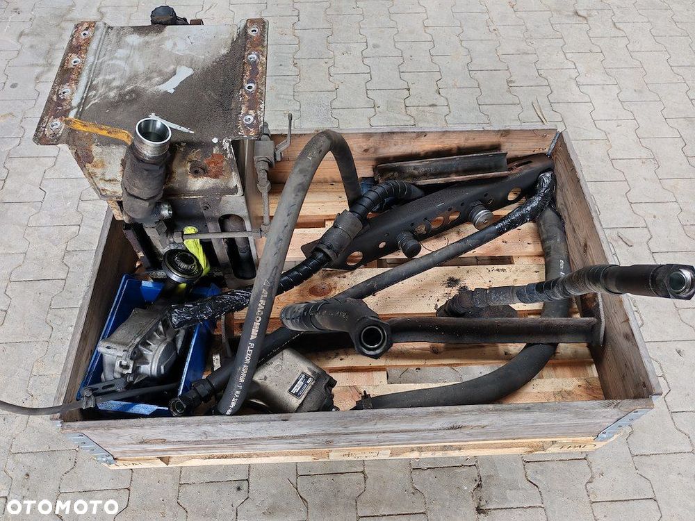 HYDRAULIKA KOMPLET VOLVO FH FM FMX 21582747 PTR-DH 22770451 3784630 F1-101-R - 1