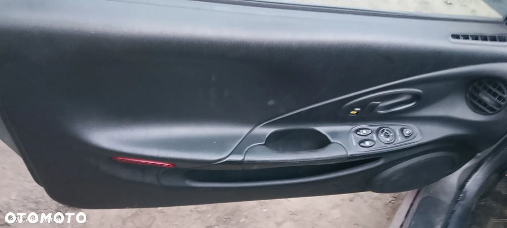 HYUNDAI COUPE 2.0 BENZYNA - 8