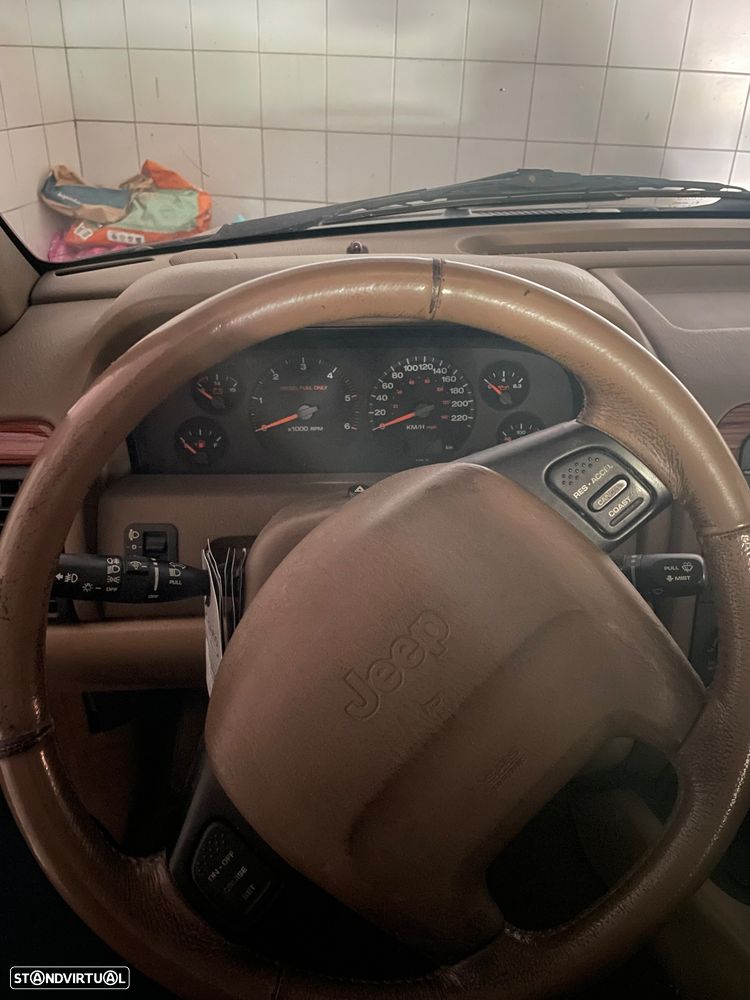 Jeep Grand Cherokee - 6