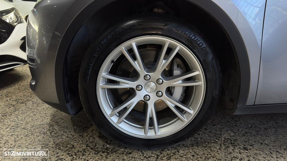 Tesla Model Y Long Range Tração Integral - 9