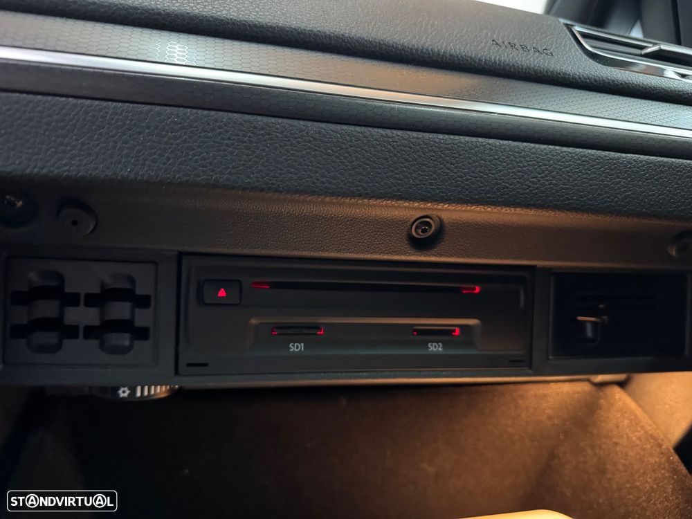 VW Golf 2.0 TSI GTI DSG Performance - 27