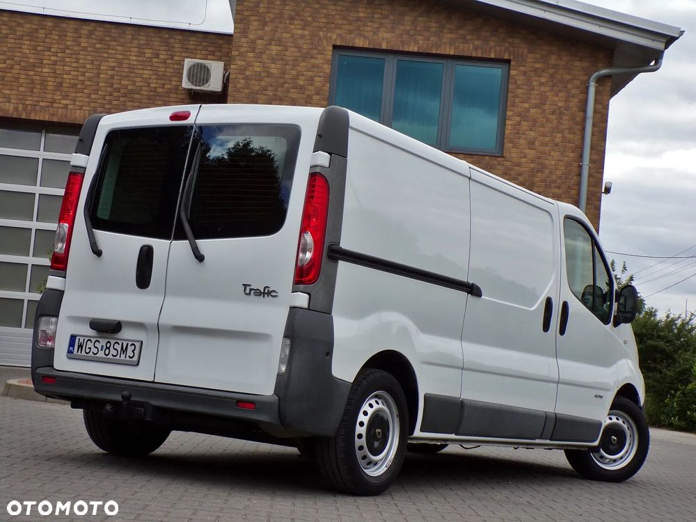 Renault TRAFIC LONG - 2