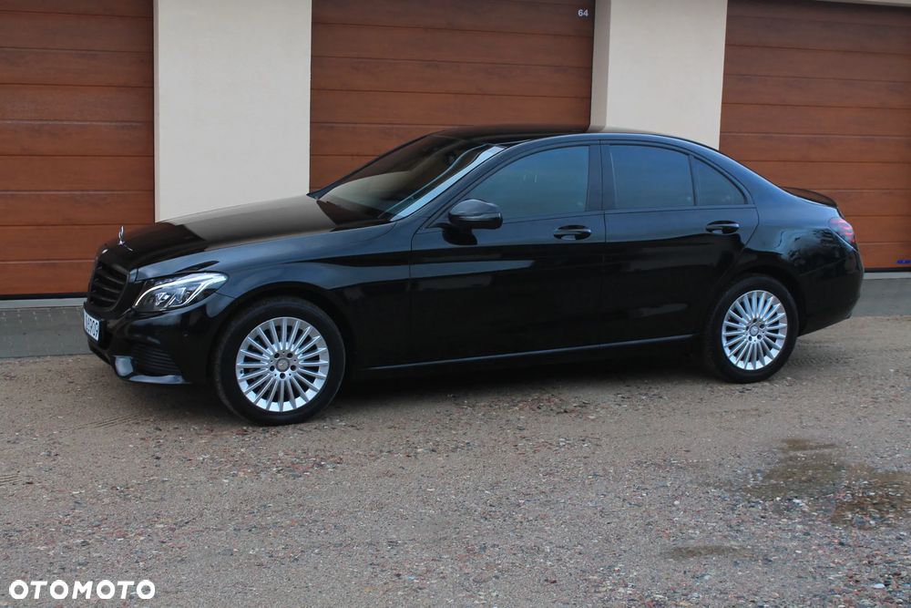 Mercedes-Benz Klasa C 200 4-Matic 9G-TRONIC - 4