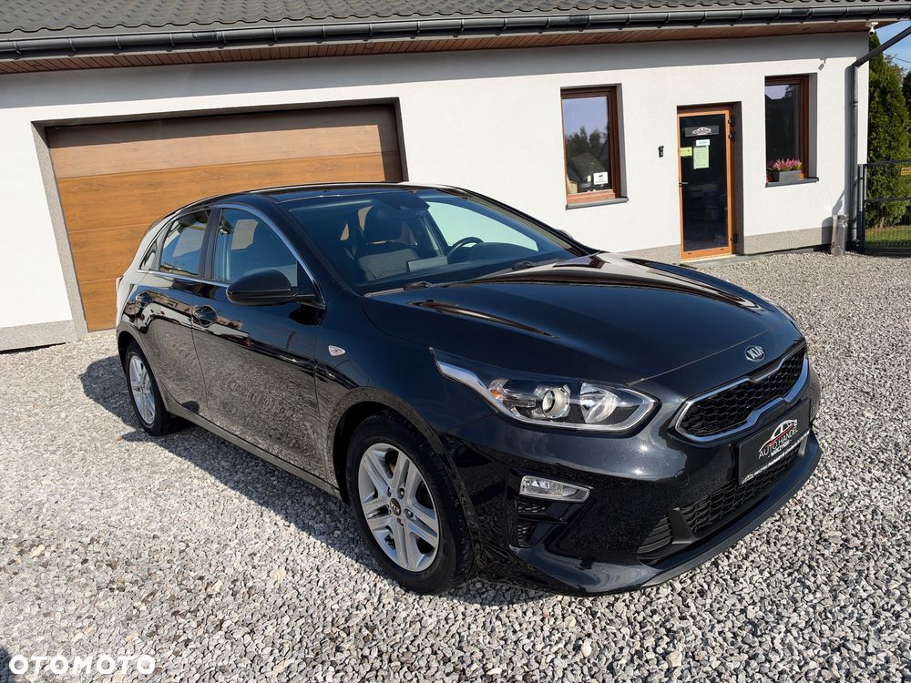Kia Ceed 1.4 T-GDI L Business Line Plus - 26