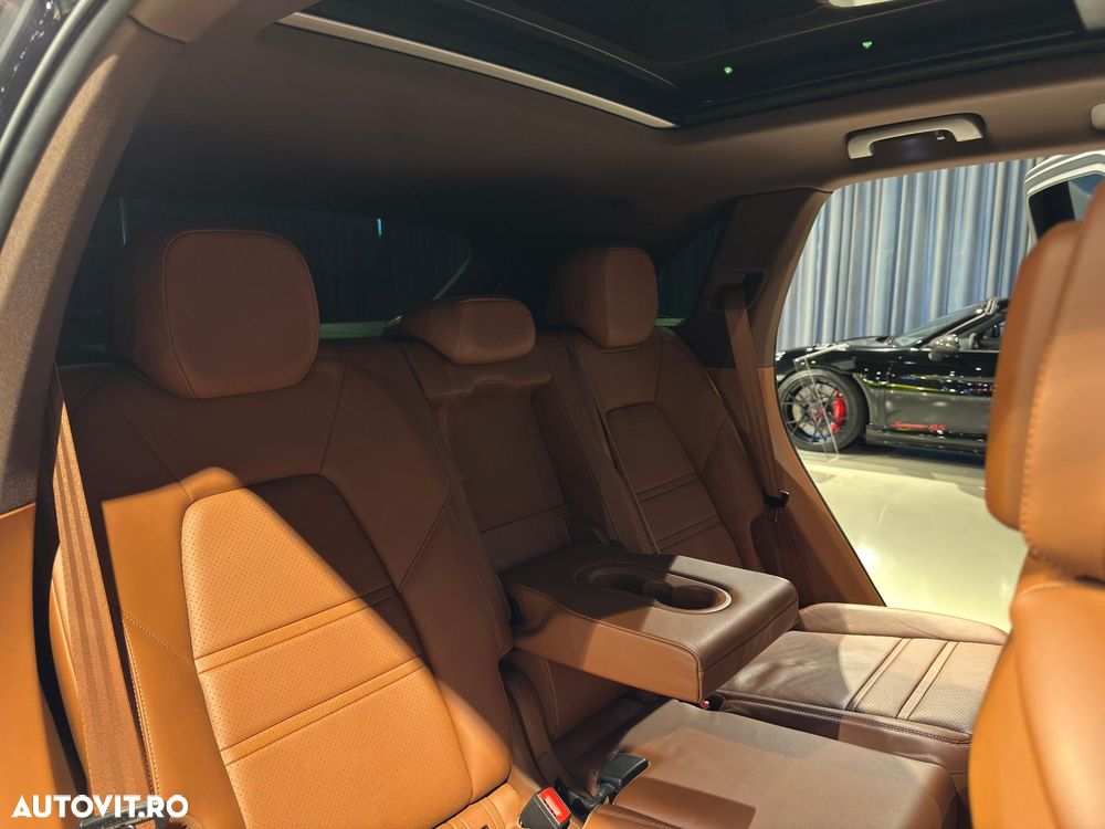 Porsche Cayenne S - 33