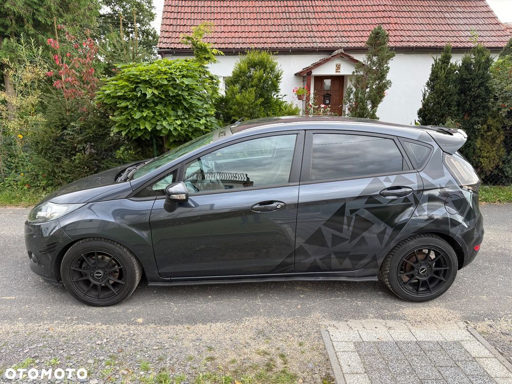 Ford Fiesta 2009 photo 3