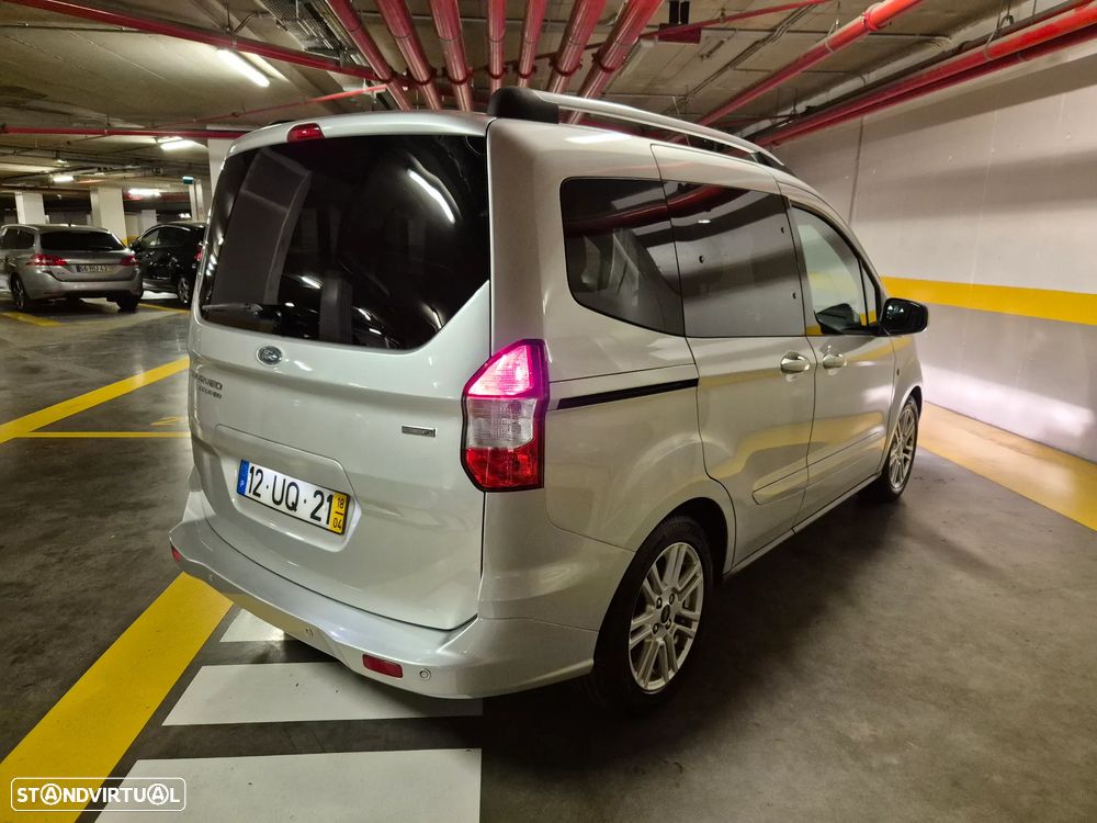 Ford Tourneo Courier 1.0 EcoBoost Titanium - 10