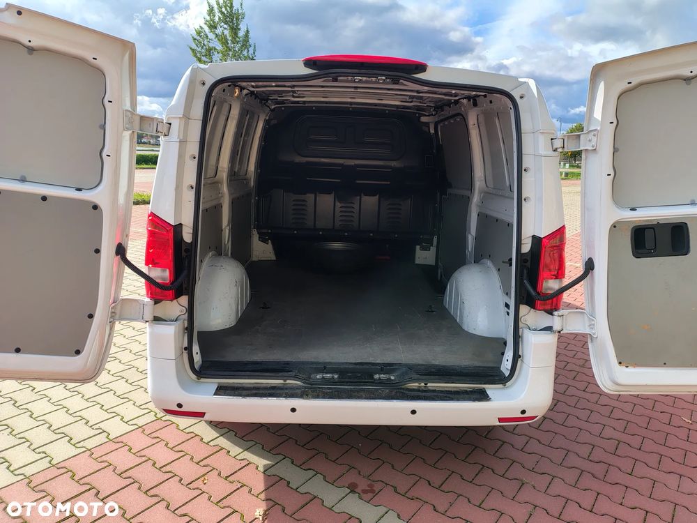 Mercedes-Benz VITO - 34