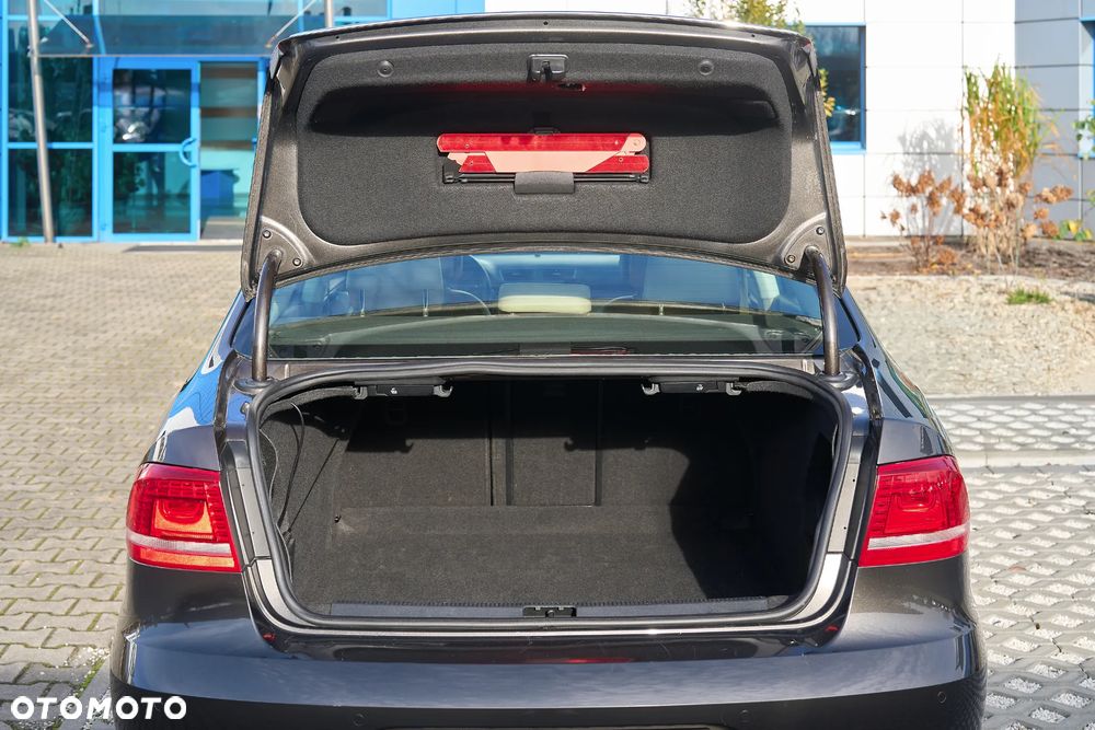 Volkswagen Passat 2.0 TDI 4Mot Highline DSG - 7