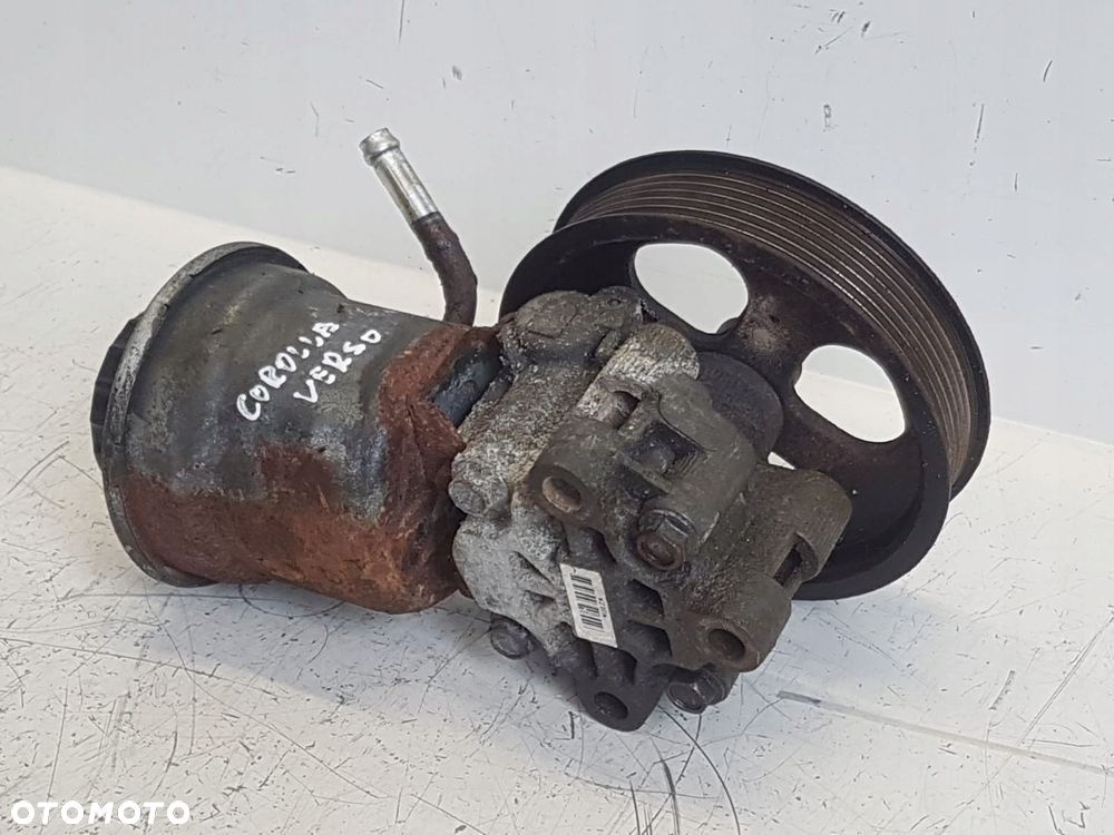 TOYOTA COROLLA VERSO 04- 2.2D POMPA WSPOMAGANIA - 3