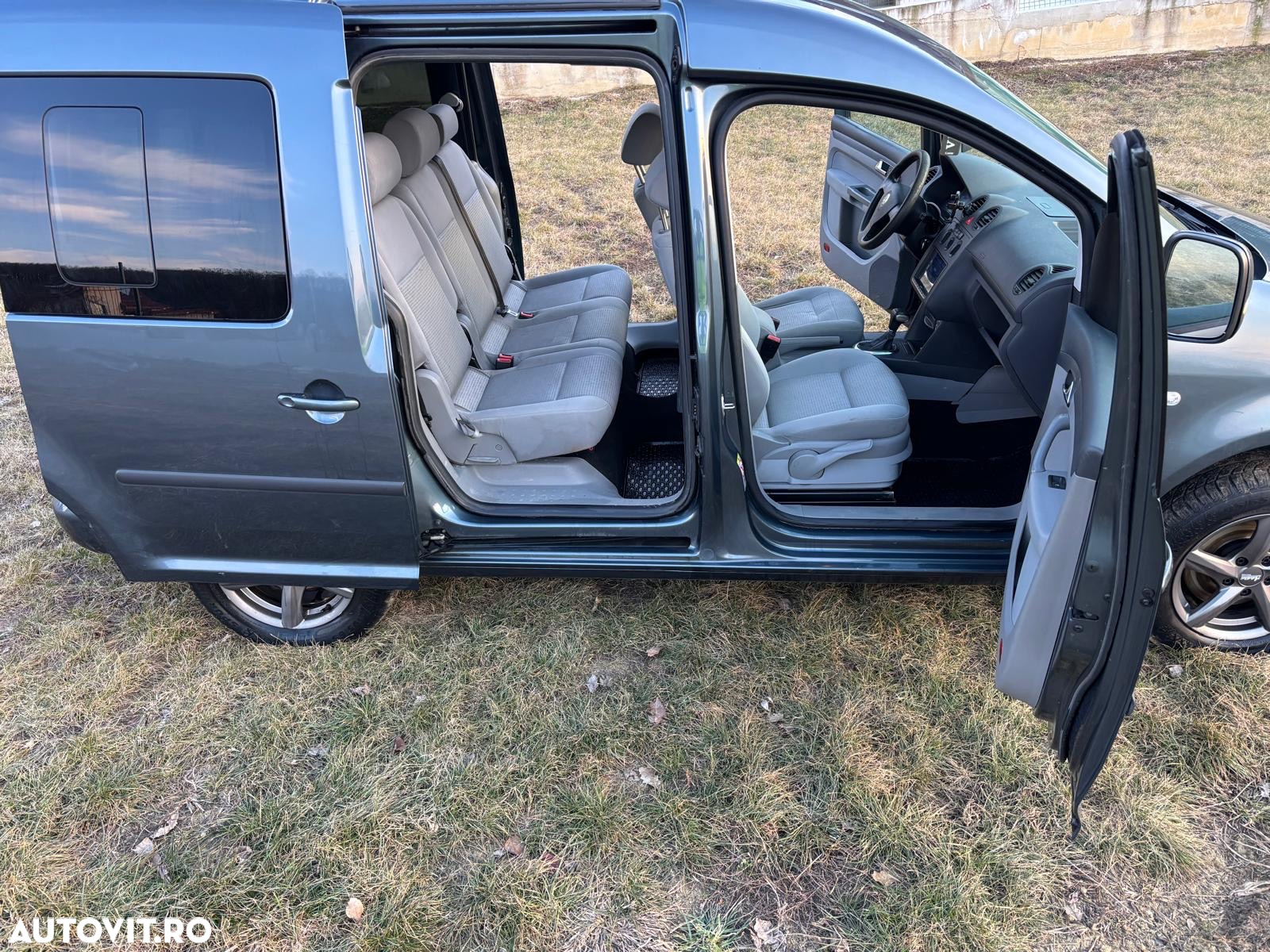 Volkswagen Caddy 1.9 TDI DPF DSG Familie (7-Si.) - 10